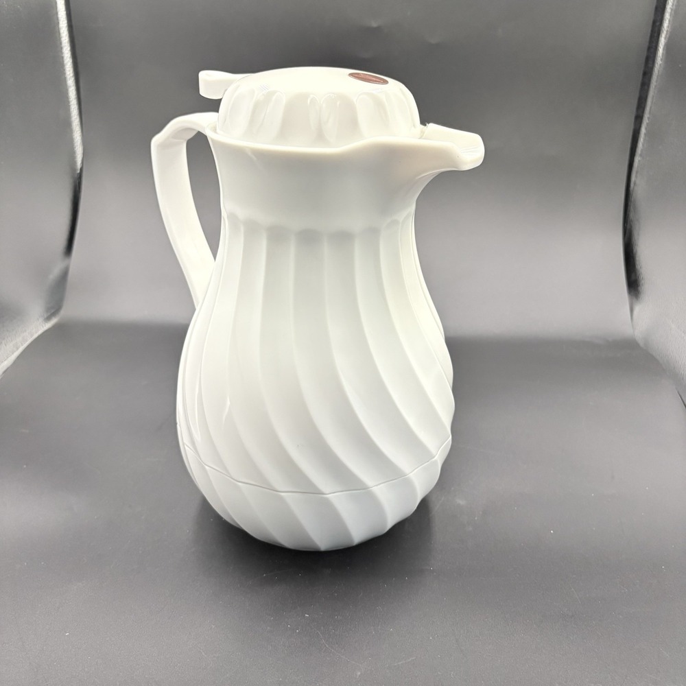 VTG nsulated coffee tea server carafe 40 oz W/ Push Spout White Connoiserve - Picture 3 of 10
